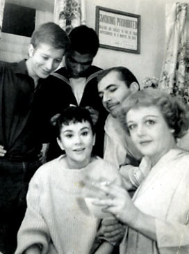 With fellow Taste of Honey cast members (clockwise, from left to right) Billy Dee Williams, Nigel Davenport, Angela Lansbury and Joan Plowright. The play ran on Broadway from 1960-61.